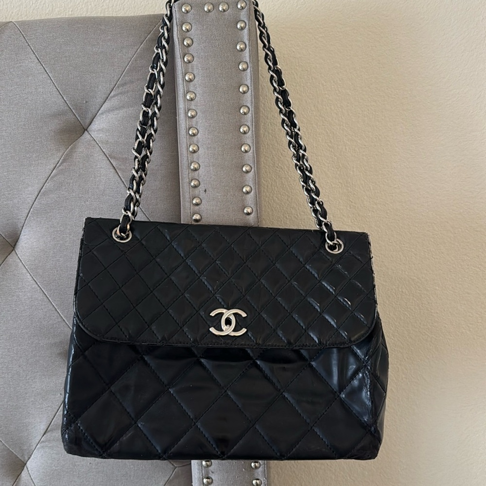 Chanel Patton shoulder bag